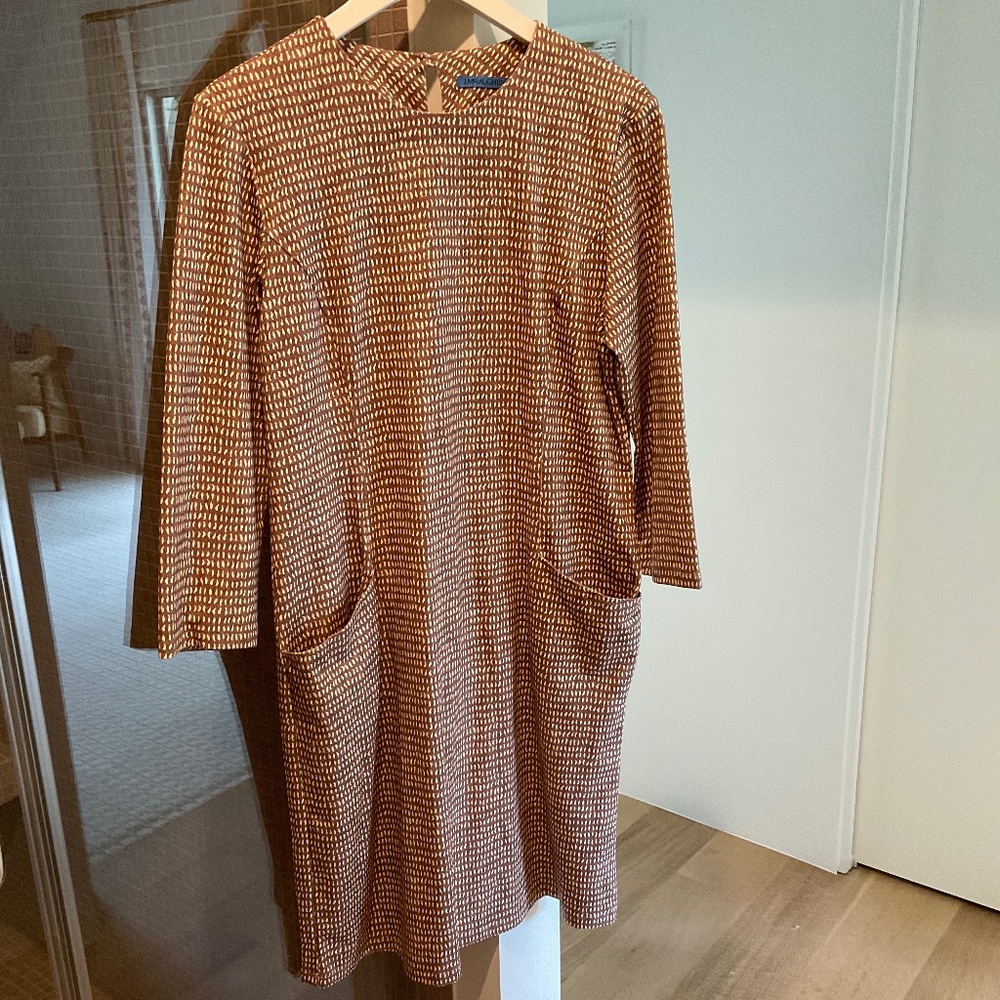 Women’s J.McLaughlin midi brown and cream dress w front pockets